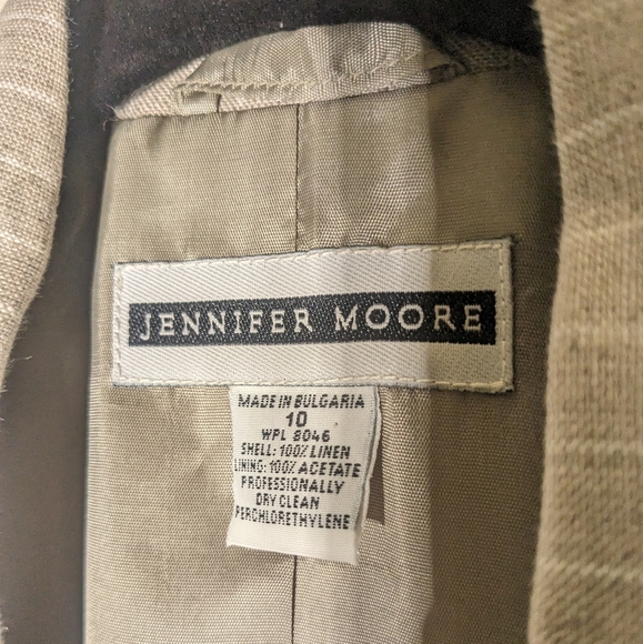 Linen Minimalist Pinstripe Blazer with Abalone Shell Buttons - Picture 3 of 6